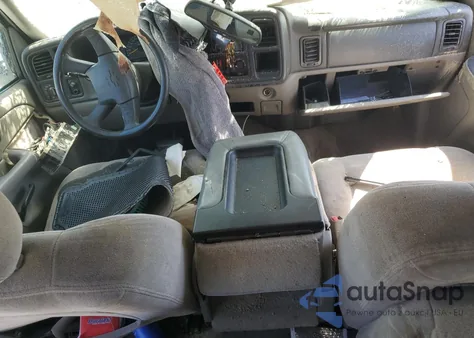 2004 Chevrolet Tahoe C1500 из США, поврежденный, VIN 1GNEC13V14R266730